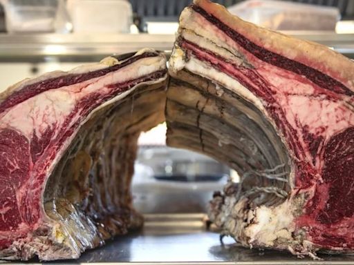 El segundo mejor restaurante del mundo para comer carne está en España: bueyes de raza ibérica criados en su propia finca