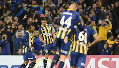 Rosario Central goleó a Caracas y definirá ante Peñarol quién avanza a octavos