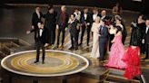 "Everything Everywhere All at Once" triunfa en los Óscar con 7 estatuillas