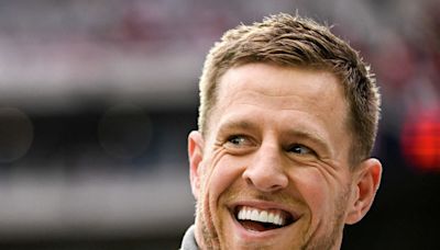 JJ Watt issues warning to Bun B after eating Trill Burgers