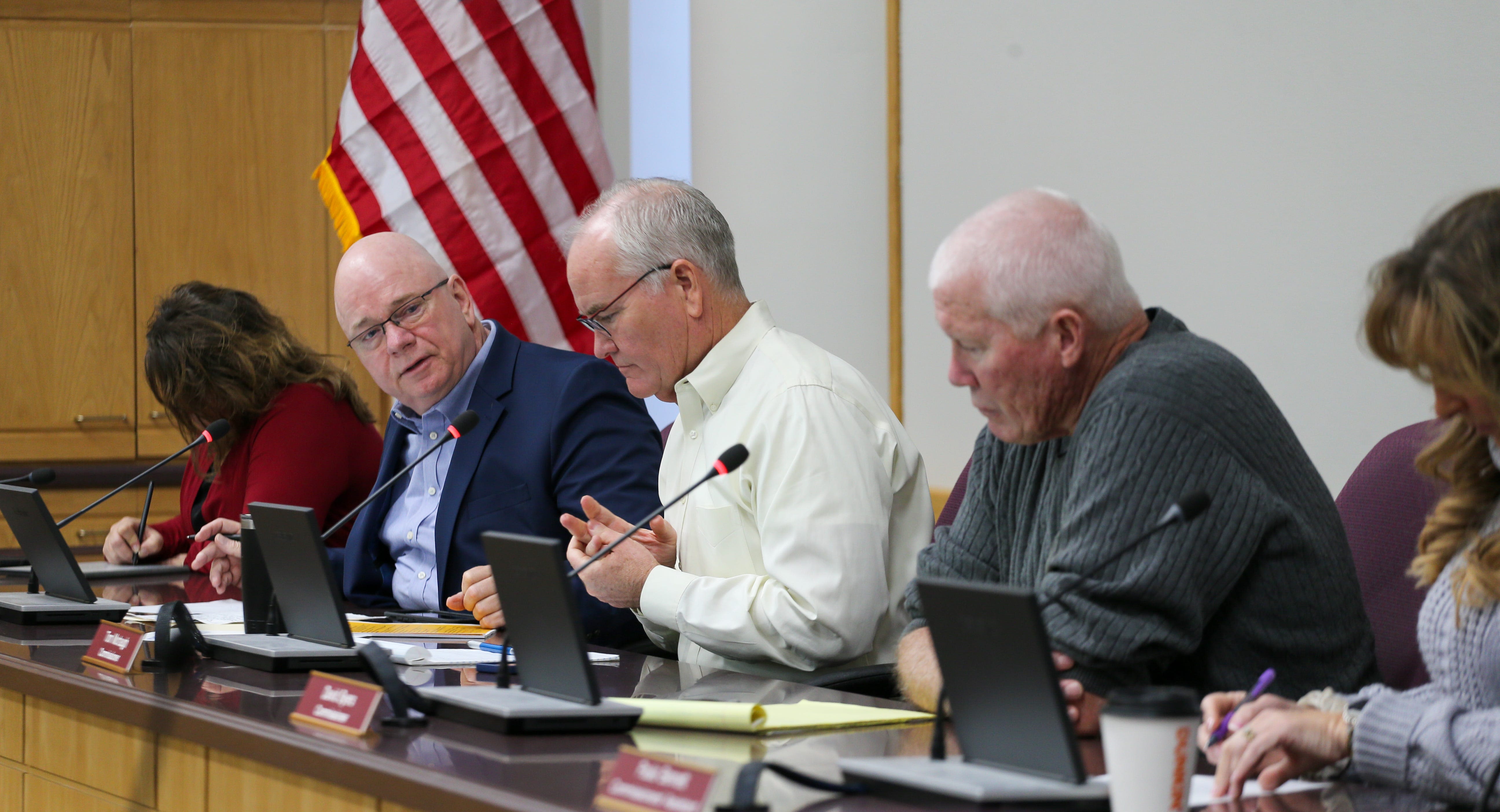 County commissioners move to create Buck Creek and Colburn wastewater district
