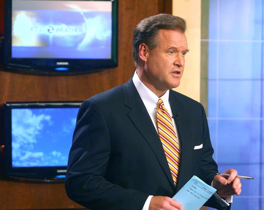 Longtime KTVU anchor Frank Somerville becomes the story, again, after new plea deal