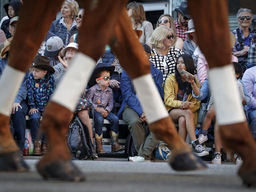 'Saddled up': Calgarians put water crisis aside for fun at Stampede