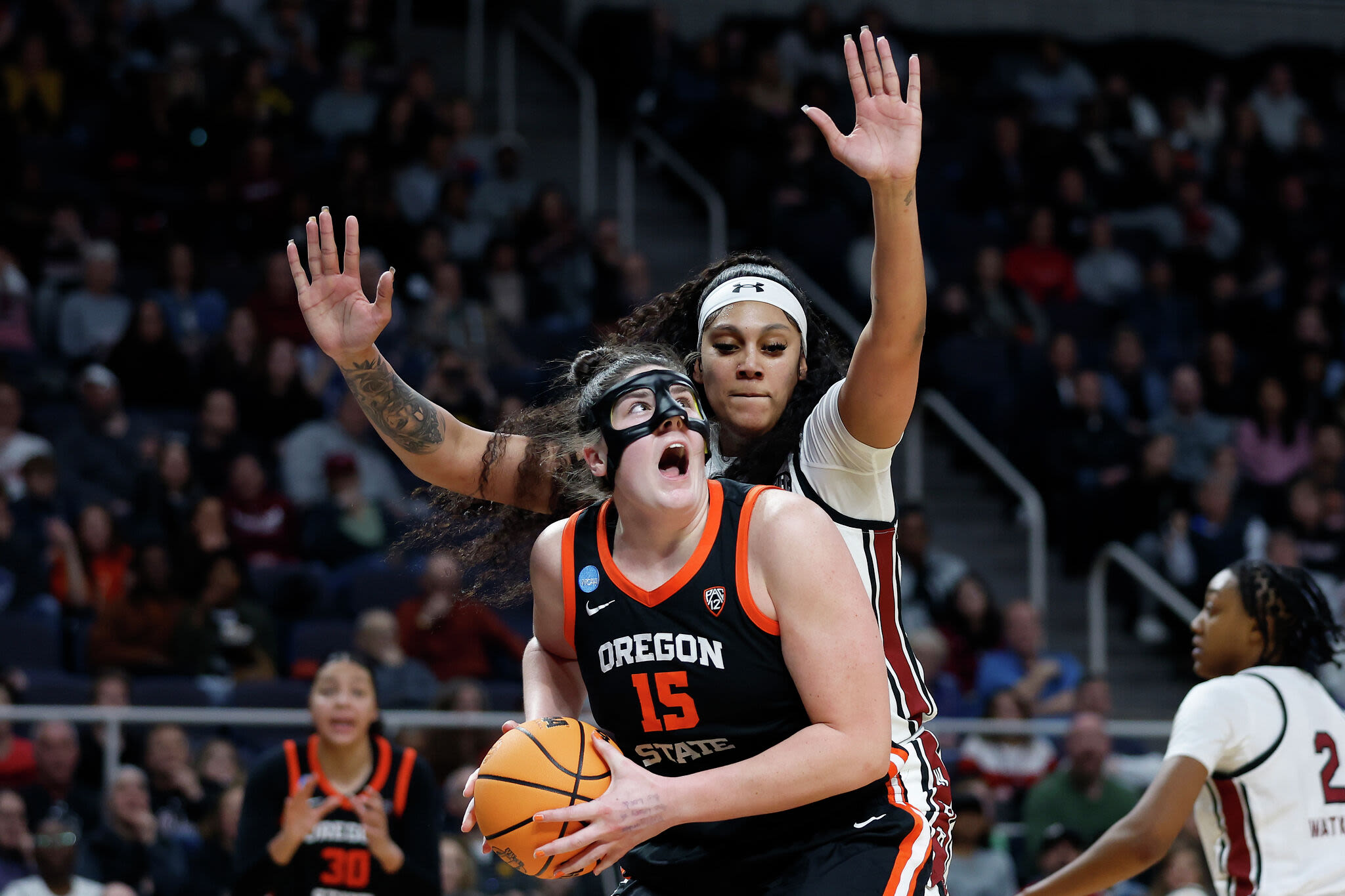 Oregon State transfer center Raegan Beers chooses Oklahoma over UConn. What's next for Huskies?