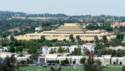 Ziggurat building in Laguna Niguel back up for auction, no preservation easement required