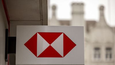 BNP, UBS Are Said to Show Interest in HSBC’s German Wealth Unit