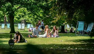 Weather maps show exact date four-day 32C scorcher will reach UK next week