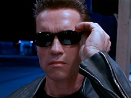 Schwarzenegger en bañador hawaiano fue la broma definitiva del actor en el rodaje de ‘Terminator 2′