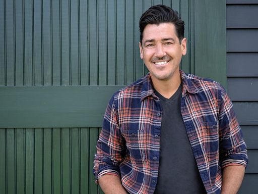 Jonathan Knight's Latest Announcement Has HGTV Fans "So Excited"