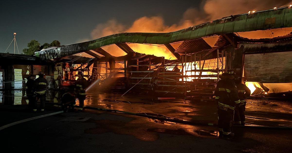 3-alarm fire burns warehouse in West Oakland