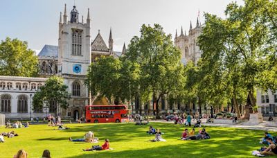 BBC London weather experts forecast 'mini heatwave' with 7 days in a row above 20C