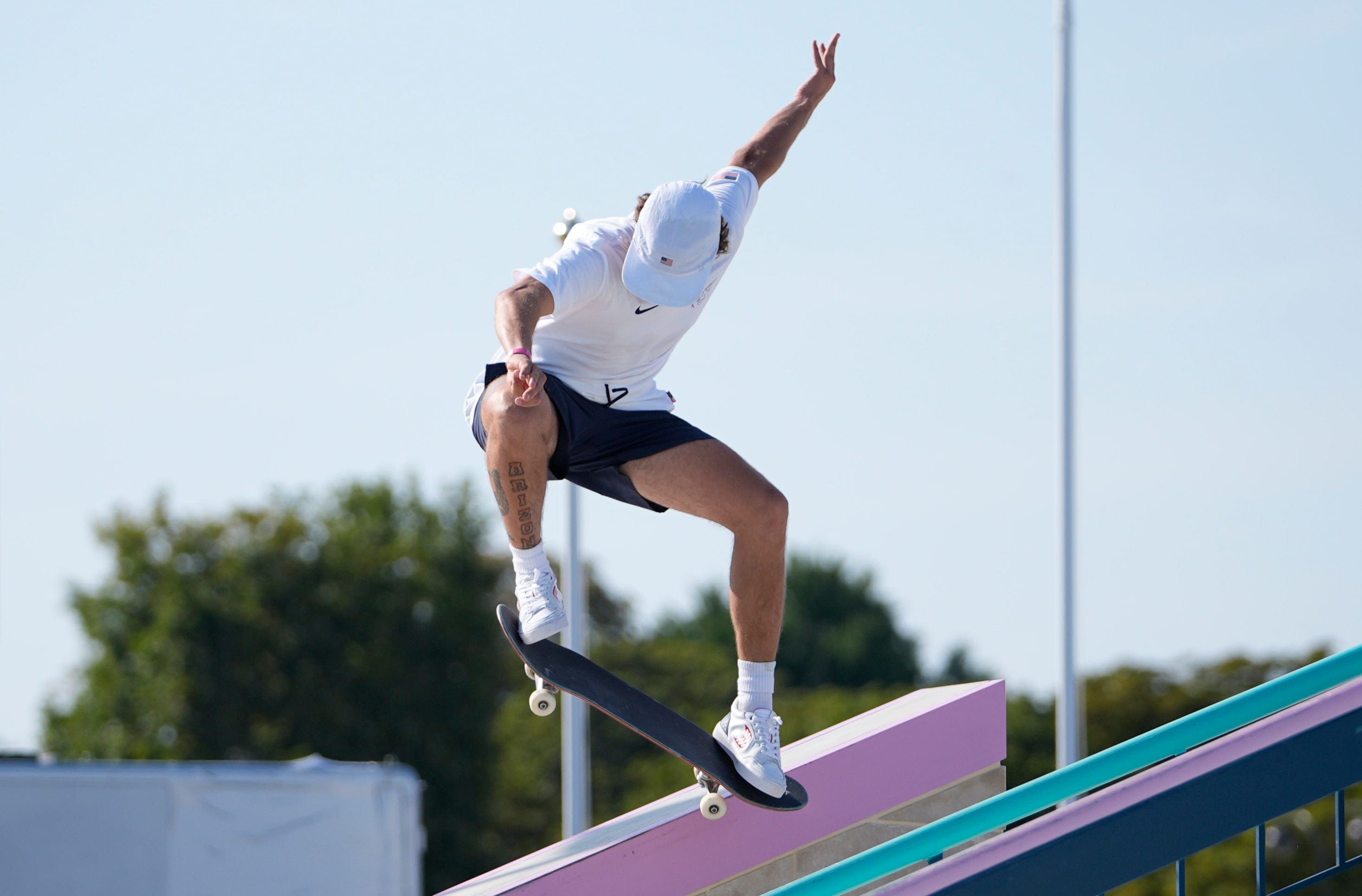 Americans Jagger Eaton, Nyjah Huston win medals in street skateboard