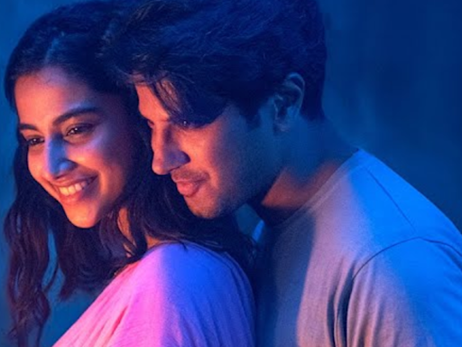 Lyrical video of Dulquer Salmaan starrer 'Lucky Bhasker' first song "Srimathi Garu" is HERE | - Times of India