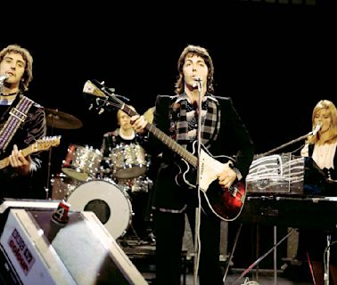 Hear Paul McCartney & Wings’ ‘Hi, Hi, Hi’ From Official Bootleg ‘One Hand Clapping’