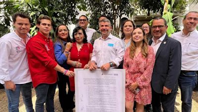 Tabe firma 'Pacto por la Primera Infancia' en Miguel Hidalgo
