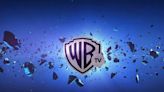 En medio de la huelga, Warner Bros. suspende acuerdos televisivos con J.J. Abrams, Greg Berlanti y más