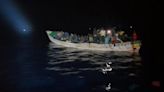 Salvamento Marítimo intercepta un cayuco con 126 migrantes cerca de Gran Canaria