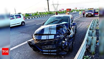 13-year-old girl dies in car accident on Delhi-Meerut Expressway | Ghaziabad News - Times of India