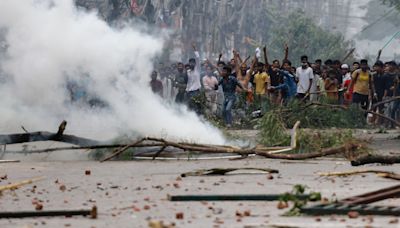 Bangladesh unrest: Over 500 arrested in Dhaka, uneasy calm across country