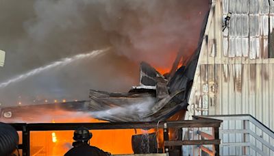 Massive fire at Oakland lumber warehouse under investigation