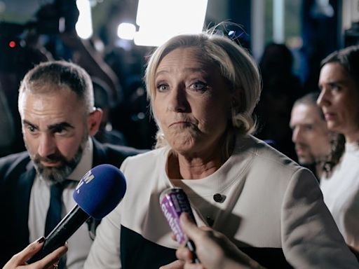 El partido de Le Pen reprocha la "negación democrática" tras quedarse sin presidir ninguna comisión de la AN
