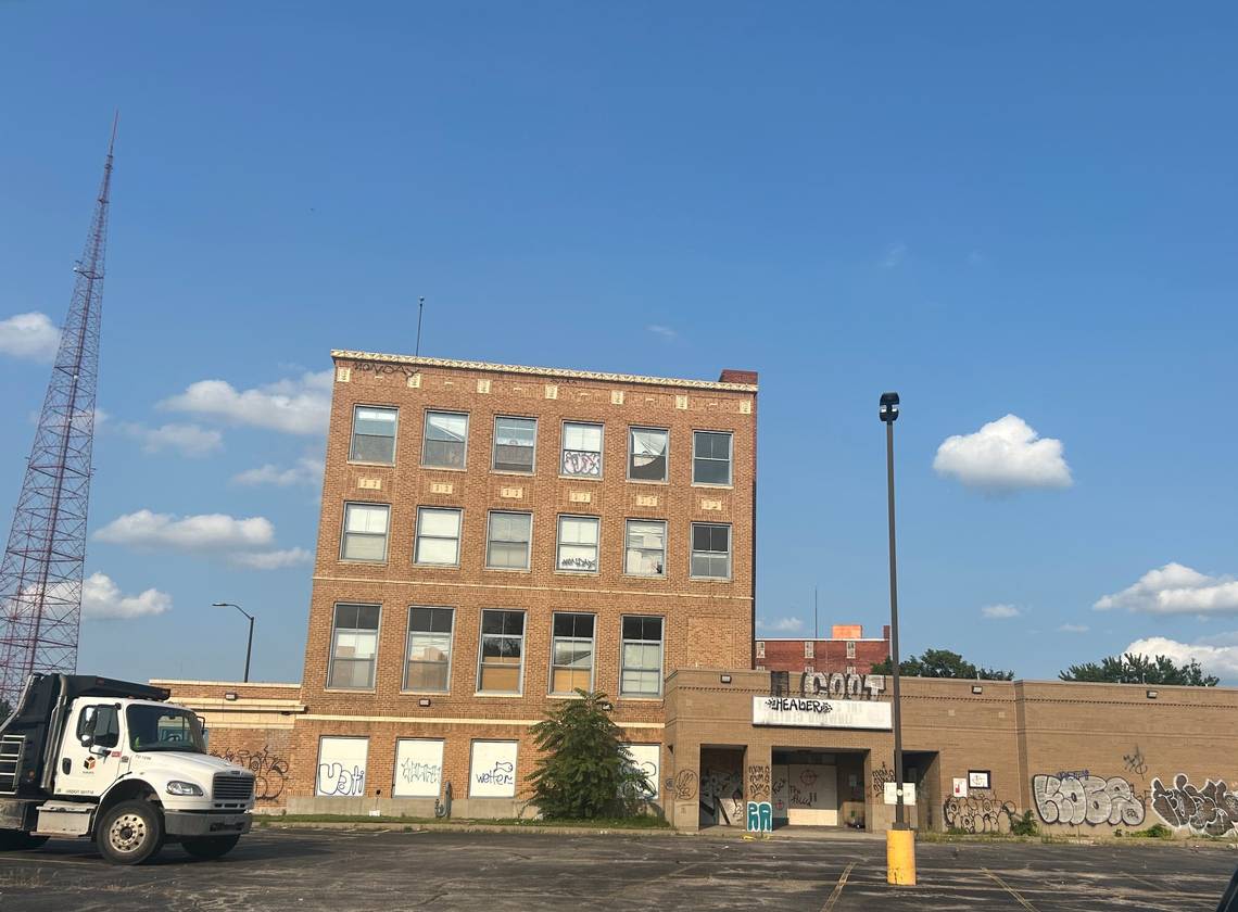 Old Hyde Park residents try to save historic building. Has owner left it to fall apart?