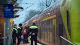 Alemania: Adolescentes, víctimas fatales de ataque en tren