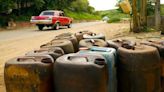 Maduro apela a un "plan antimafias" para combatir el contrabando de combustible
