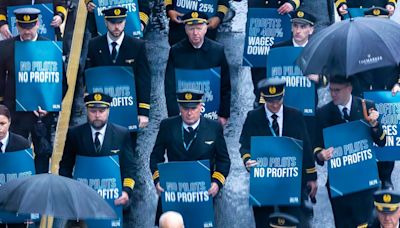 Business Today: Aer Lingus docks pilots' pay, EY resigns from Rosneft's Irish unit, and the best paid CEOs at Irish listed companies