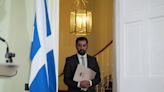 Dimite Humza Yousaf, ministro principal de Escocia, para evitar la censura del Parlamento - La Tercera
