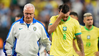 Bajo críticas, Brasil espera que Neymar y la historia brinden frescura tras fracaso en Copa América