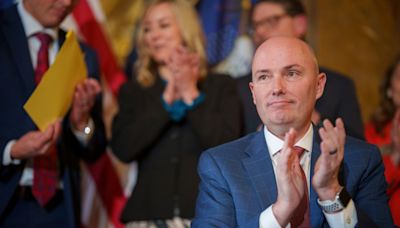 Spencer Cox wins Utah Republican primary for Governor