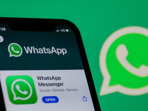 WhatsApp users must update phones to stop scammers with new triple alert feature