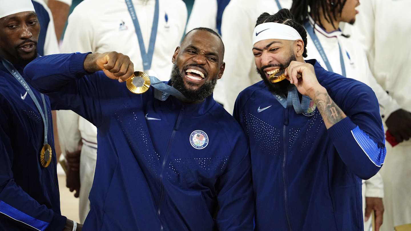 Lakers Coach JJ Redick Weighs in on Potential LeBron James, Anthony Davis Fatigue After Olympics