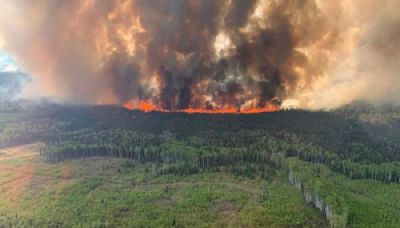 Premercado | Incendios en Canadá ponen en riesgo suministro de petróleo en el país