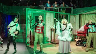 Review: LITTLE SHOP OF HORRORS at Lewisville Playhouse