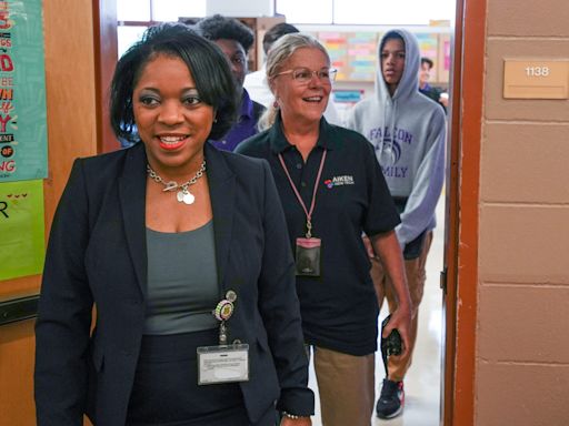 Complaints mount against Cincinnati Superintendent Iranetta Wright: 'It's all about her'