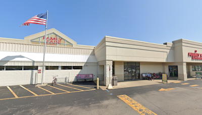 Woman was living behind store's rooftop sign for a year with desk, flooring, houseplant