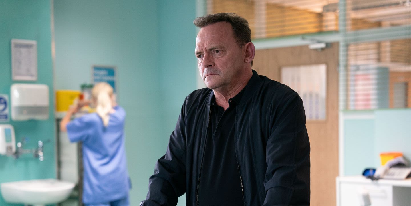 EastEnders’ Billy Mitchell finds out the truth in early iPlayer release