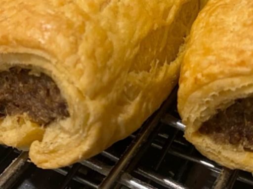 Popular SA bakery wins best sausage roll in Australia