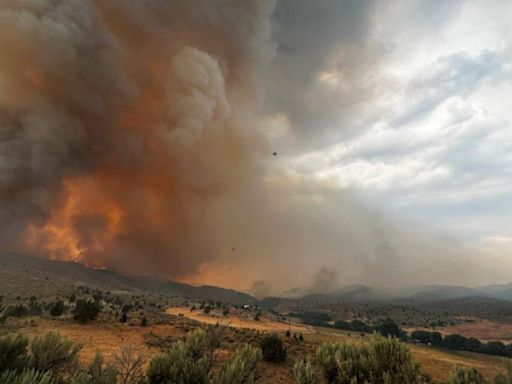 I-84 closed in both directions due to wildfire in eastern Oregon