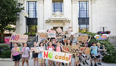 Tufnell Park children protest against plans for Ocado depot next to their school