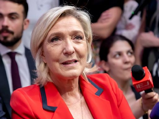 Marine Le Pen rechaza las «lecciones morales» de Mbappé