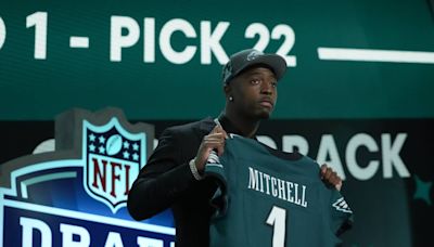 Eagles Reveal Full Roster for Rookie Camp; Two Names to Watch at WR