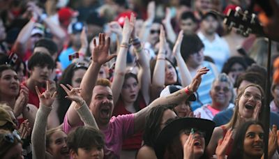 Video: Big crowds out in the Tri-Cities for Canada Day