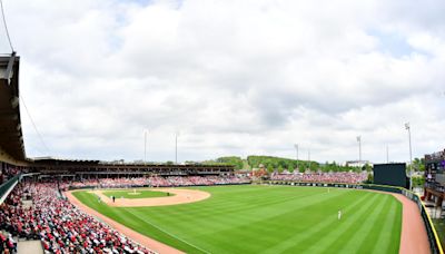 Live Updates: No. 5 Arkansas vs No. 14 Mississippi State (Game 1)