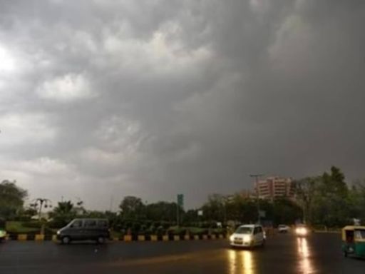 Cloudy skies, one or two spells of rain in Lucknow forecast