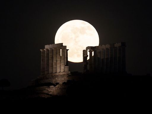 May full moon 2024: See the Flower Moon blossom in gorgeous photos from around the world