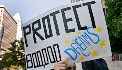 Los 'dreamers' están mejor protegidos, pero falta camino (podcast) - El Diario NY