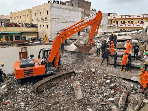 7 Killed In Surat Building Collapse, Bodies Pulled Out Of Debris Overnight